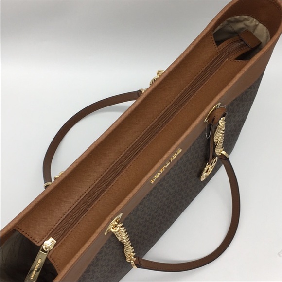 MICHAEL KORS SHANIA LG EW CHAIN TOTE BROWN - Picture 3 of 8